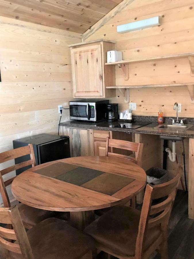 Drift Lodge Island Park Bagian luar foto